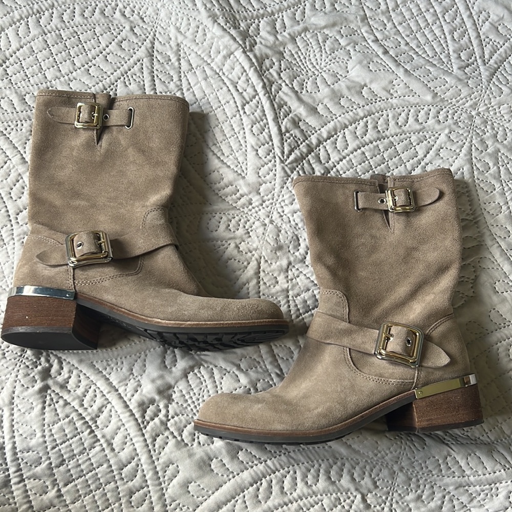 NWOT Vince Camuto Mid-Calf Suade Leather Boots Gray